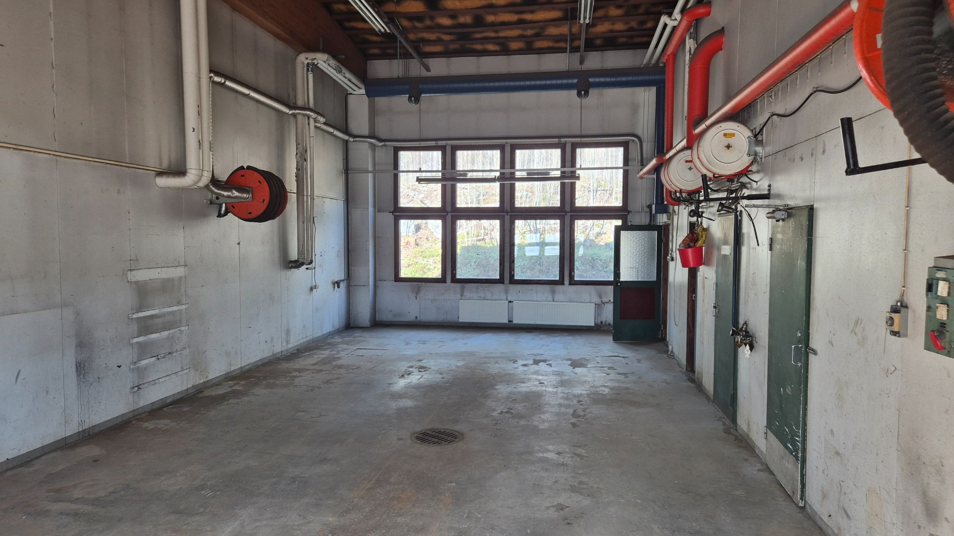 Vuokrattava lämmin varastohalli